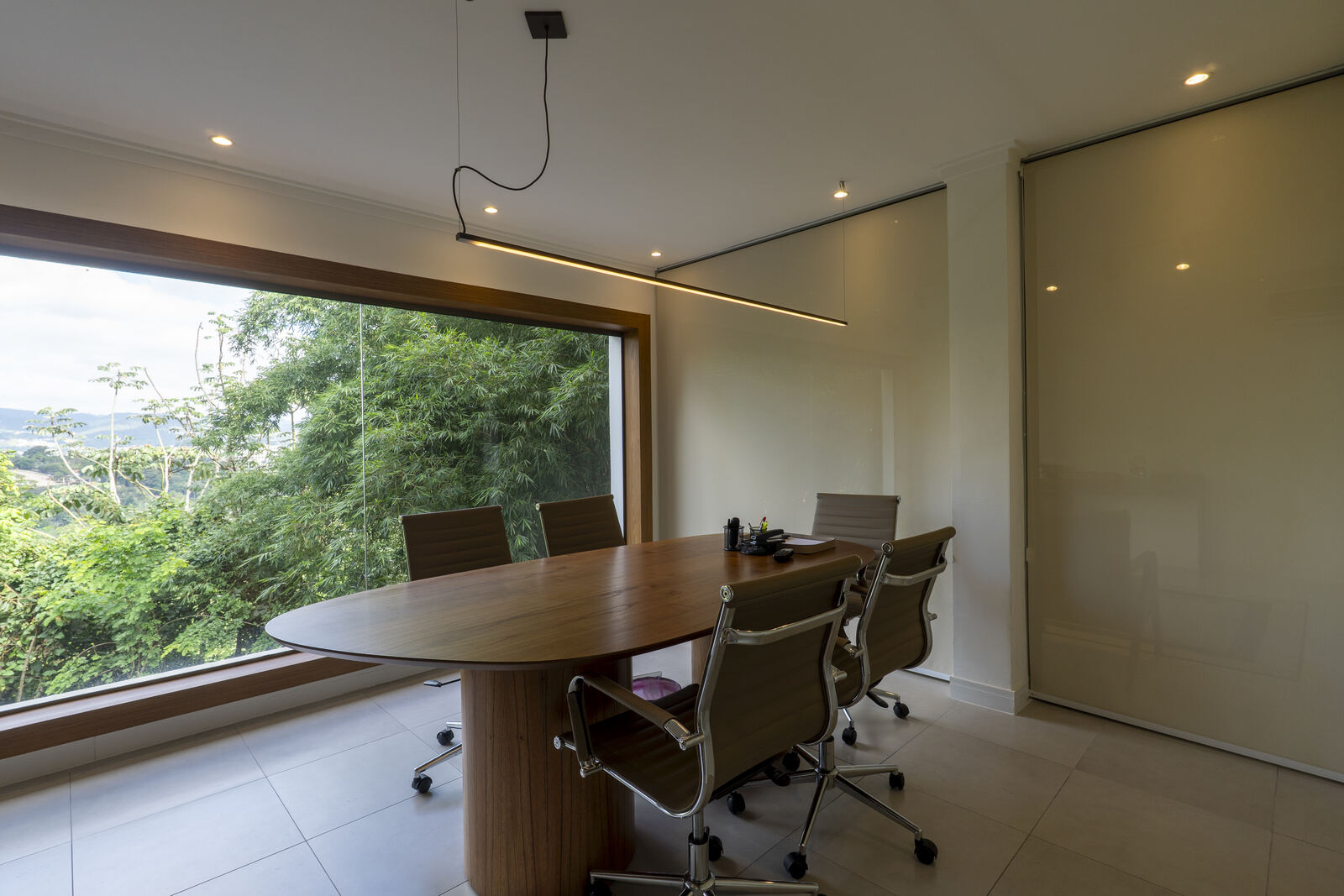 Sala de reunião com vista
